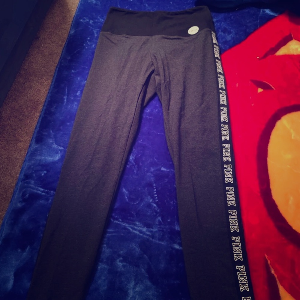 Victoria’s Secret Pink Logo Legging